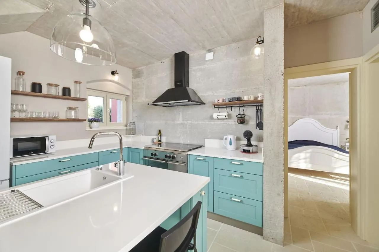 Villa Mediterranea With Pool And Grill In Umag 0*,